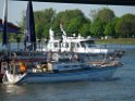 Motor Segelboot mit Motorschaden trieb gegen Alte Liebe bei Koeln Rodenkirchen P108